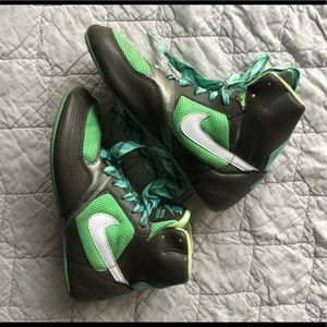 Nike Greco supreme wrestling shoes 7 green